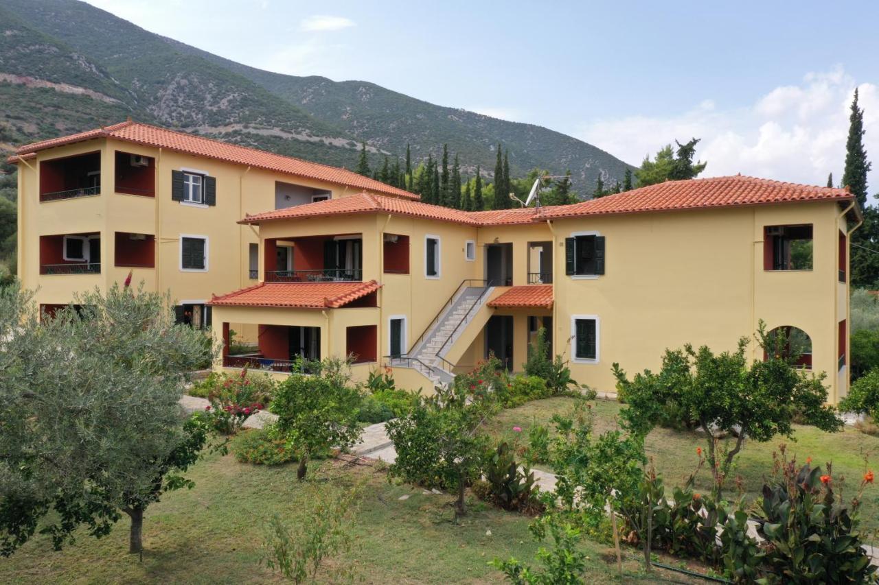 Magda Hotel Apartments Epidaurus Bagian luar foto